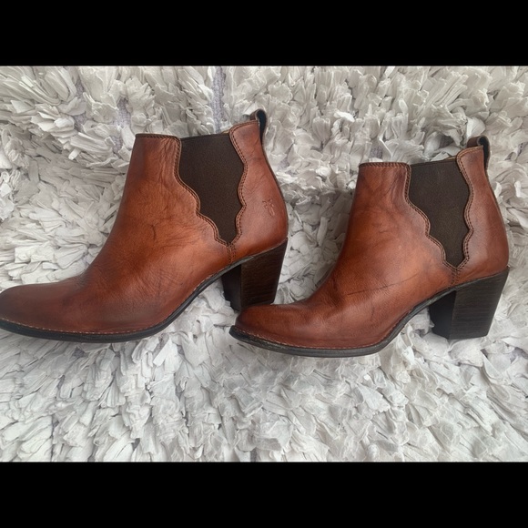 Frye boots - Picture 1 of 8